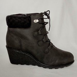 CLOUDWALKERS by Avenue Booties Ankle Boots 11 W Wide NEW Black Matte Faux Nubuck
